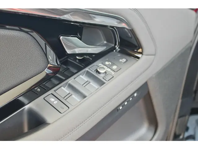 Land Rover Range Rover Evoque D180 diesel SE 2019 Diesel 15