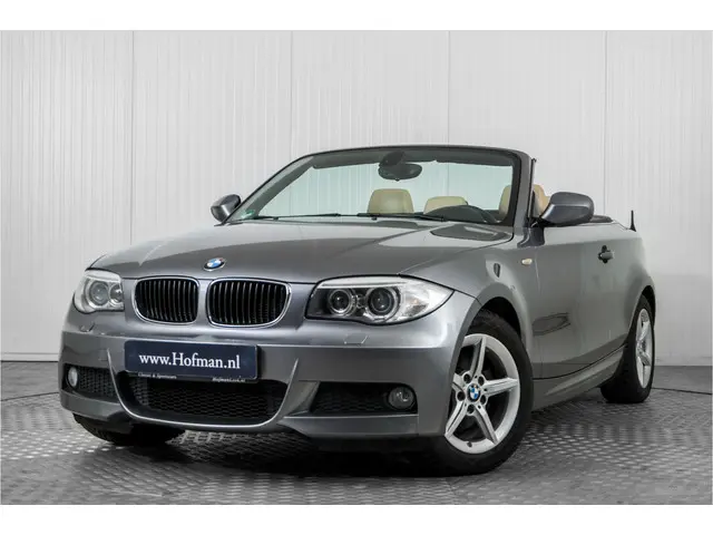 BMW 1 Serie Cabrio 120i High Executive 2012 Benzine 3