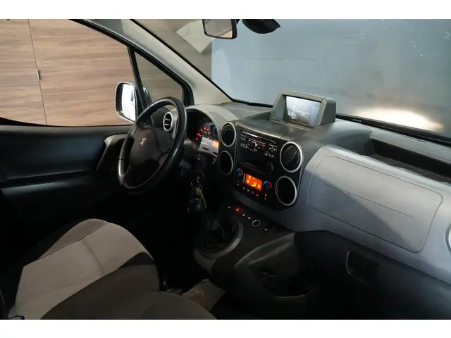 Peugeot Partner 120 1.6 e-HDI L1 Navteq 2015 Diesel 4