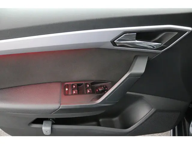 SEAT Ibiza 1.0 TSI FR Business Intense 2020 Benzine 15