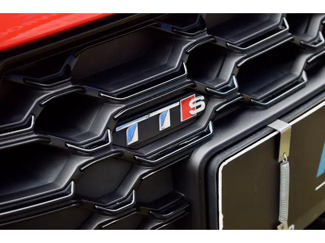 Audi TTS Roadster Quattro Competition 2021 Benzine 10