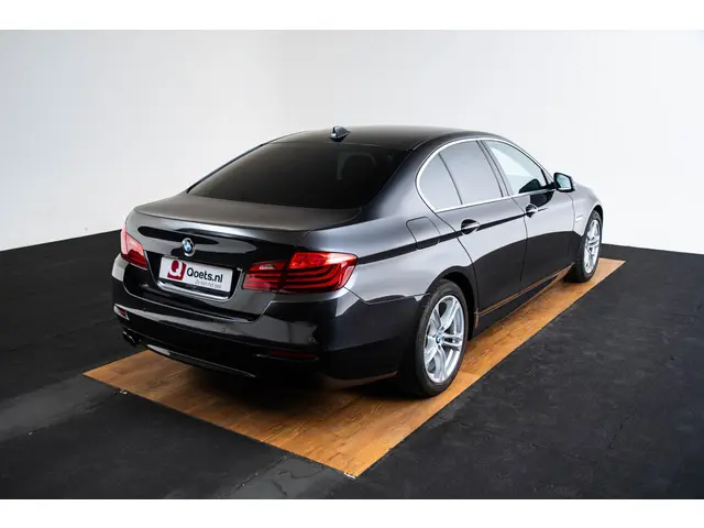 BMW 5 Serie 520i Executive 2016 Benzine 9