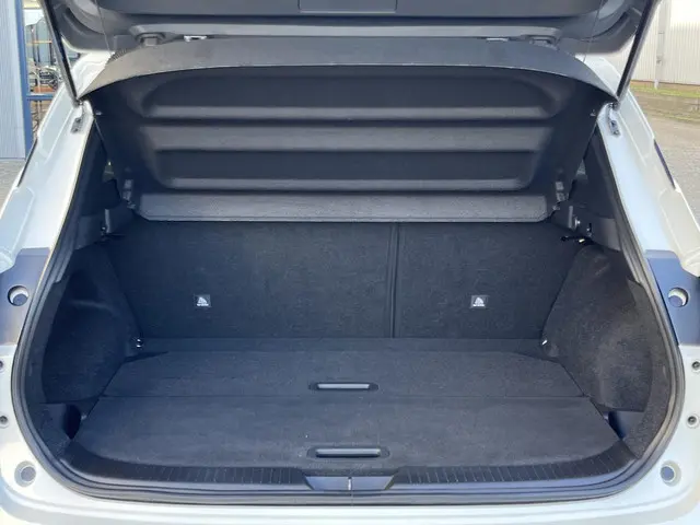 Nissan QASHQAI 1.3 MHEV Xtronic N-Connecta 2024 Benzine 21