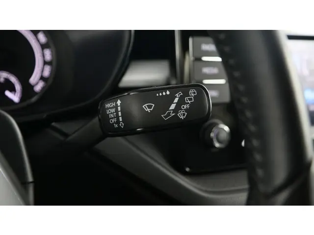 Škoda Fabia 1.0 TSI 95pk Ambition 2023 Benzine 21