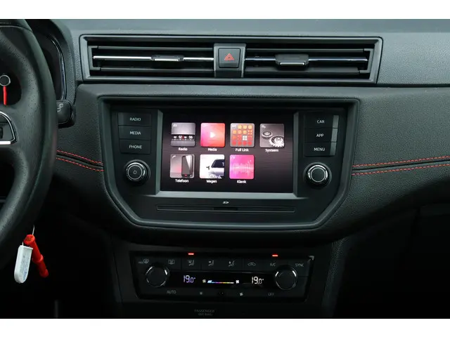 SEAT Arona 1.5 TSI EVO FR 2019 Benzine 27