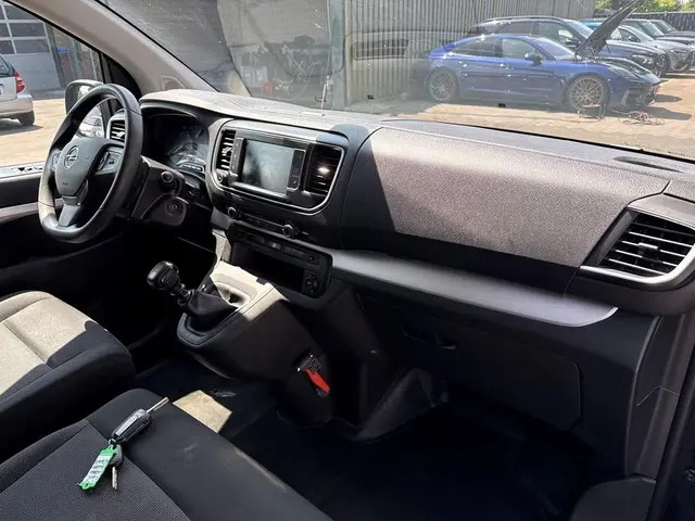 Opel Vivaro 2.0 CDTI L3H1 DC Edition L3H1 2021 Diesel 14