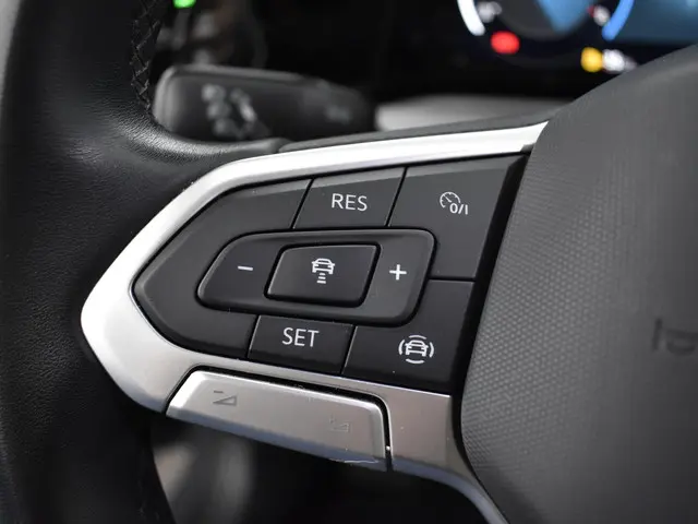 Volkswagen Golf Variant 1.0 TSI 110pk Life 2023 Benzine 17