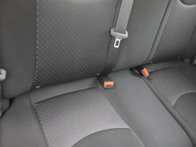 Opel KARL 1.0 ecoFLEX Edition 2016 Benzine 28