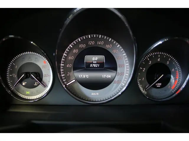 Mercedes-Benz GLK 200/ 57.000km!/ Xenon/ 2015 Benzine 14