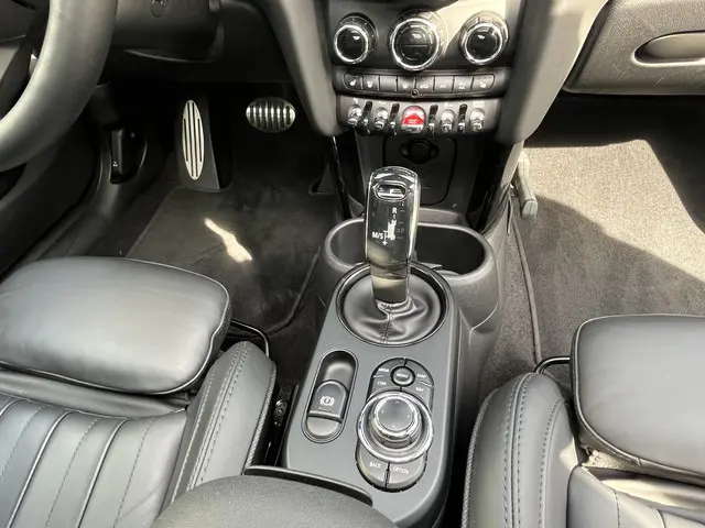 MINI Cooper Mini 2.0 John Works Essential 2021 Benzine 70