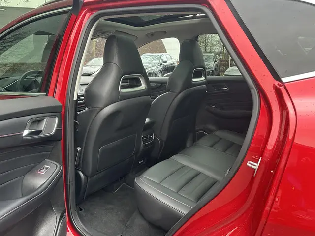 MG EHS 1.5 TGDI Luxury 2023 Hybride Benzine 12