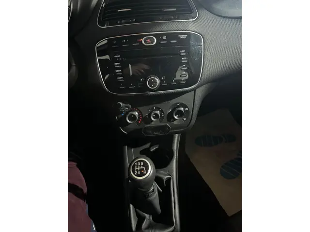 Fiat Punto Evo 1.2 Street | Elecet pakket| APK| 2015 Benzine 13