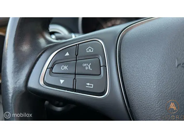 Mercedes-Benz C-Klasse Estate 180 Prestige 2015 Benzine 36