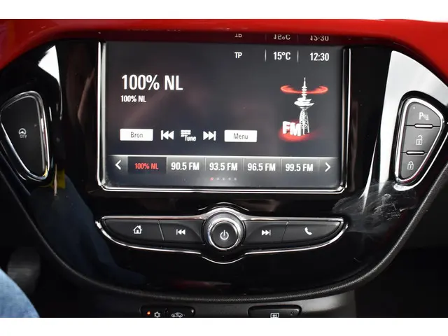 Opel ADAM 1.2 2018 Benzine 10