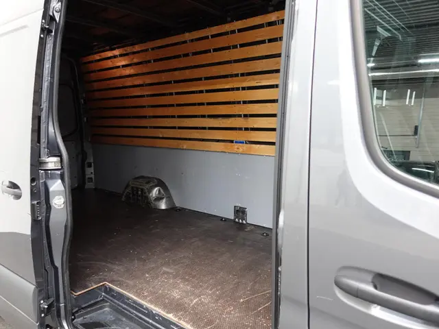 Mercedes-Benz Sprinter L3H2 Automaat 2022 Diesel 36