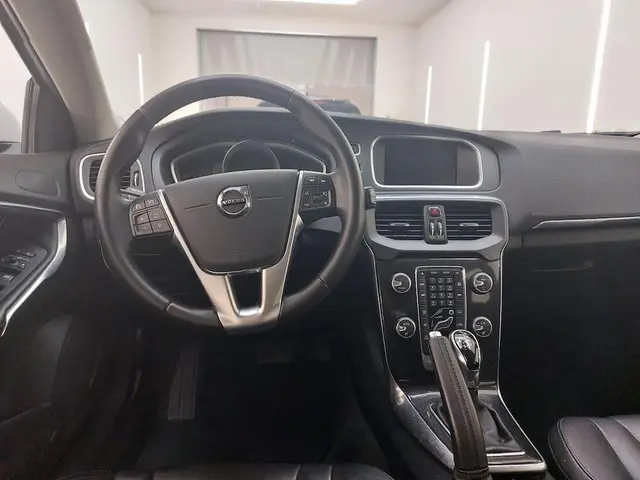 Volvo V40 T2 Polar+ 2019 Benzine 3