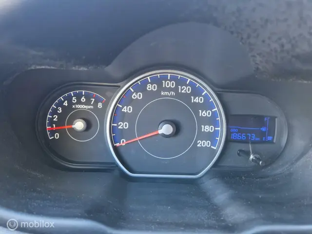Hyundai i10 1.0i i-Drive AIRCO APK FEB 2026 2014 Benzine 4