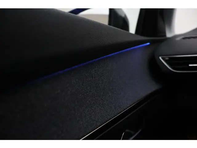 Peugeot 3008 1.2 PureTech Allure 2019 Benzine 27