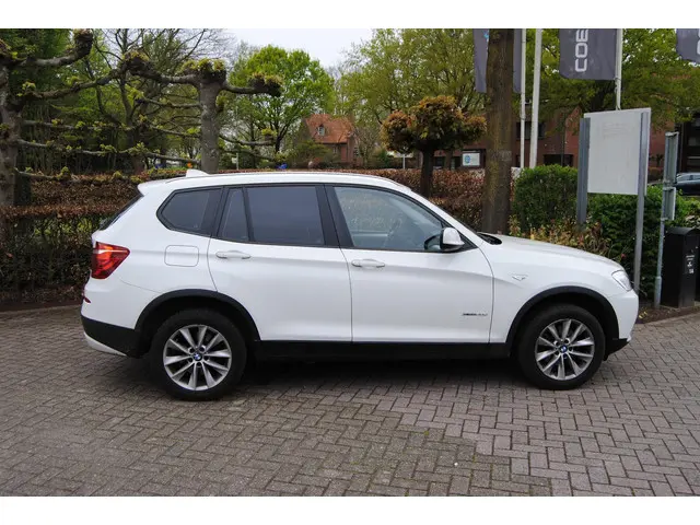 BMW X3 xDrive20d Executive 2013 Diesel 3