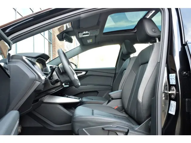 Audi Q4 e-tron 45 Edition 82 kWh 2024 Elektrisch 9