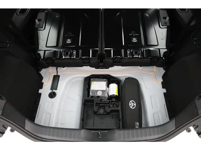 Toyota Aygo X 1.0 VVT-i S-CVT Play 2024 Benzine 32