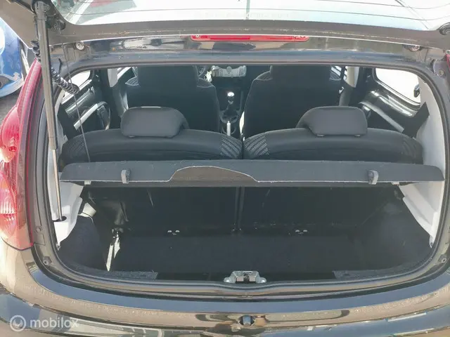 Peugeot 107 1.0 Envy airco nap apk 2014 Benzine 11