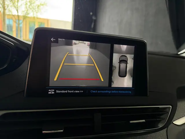 Peugeot 3008 1.2 PureTech Allure 2018 Benzine 17