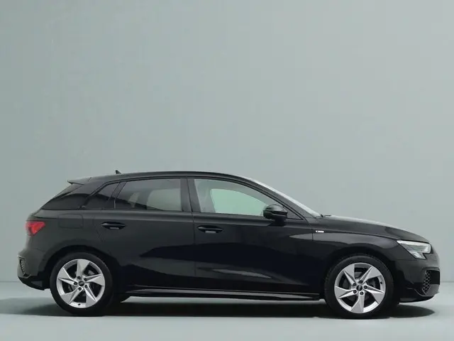 Audi A3 Sportback 35 TFSI S edition 2024 Benzine 8