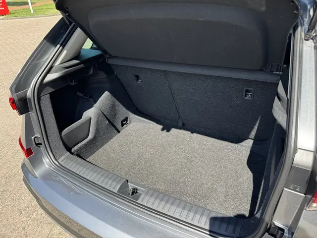 Škoda Kamiq 1.0 TSI Selection DSG 110 pK 2024 Benzine 10