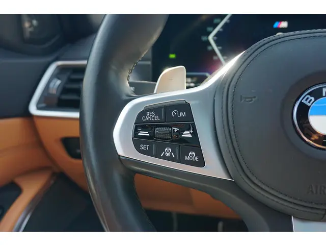 BMW 3 Serie Touring M340i xDrive 2022 Benzine 12