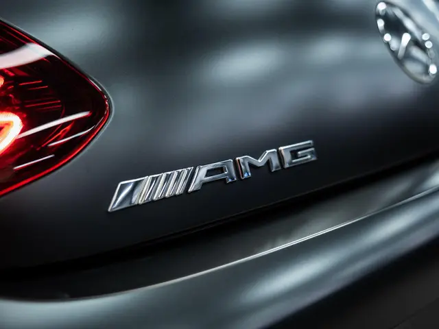 Mercedes-Benz C-Klasse Cabrio AMG 63 S 2022 Benzine 54