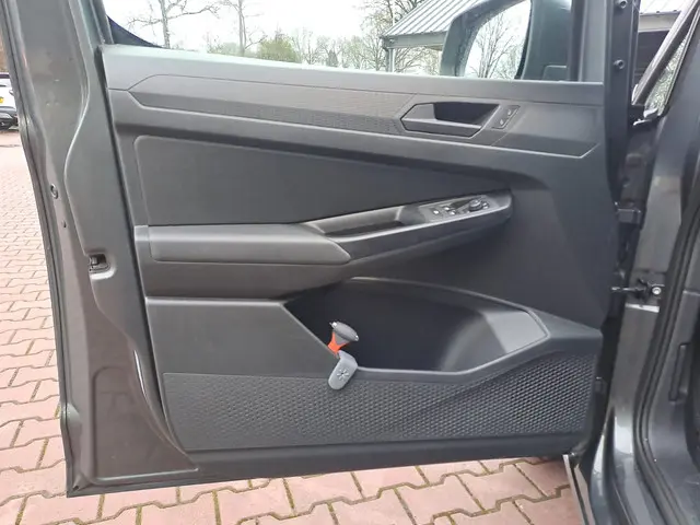 Volkswagen Caddy Cargo 2.0 TDI Comfort 2021 Diesel 31
