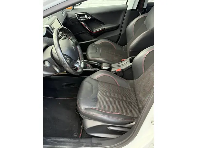 Peugeot 2008 1.2 PureTech GT-line 2017 Benzine 12