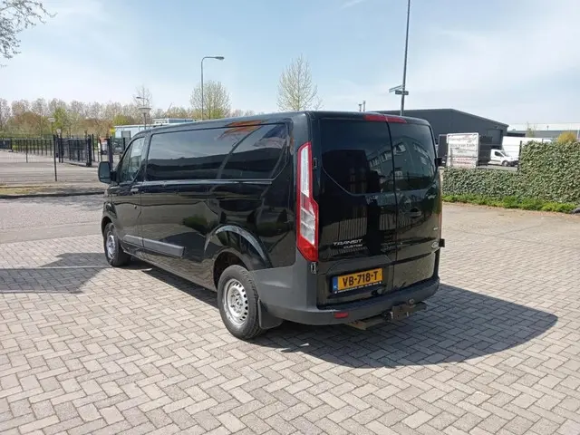 Ford Transit Custom 290 2.2 TDCI L2H1 Bj 2013 2013 Diesel 6