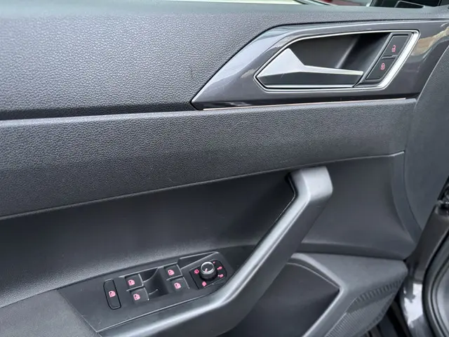 Volkswagen Polo 1.0 TSI Highline 3xRLine 2020 Benzine 13