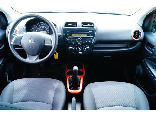 Mitsubishi Space Star 1.0 Cool+ 2017 Benzine 10