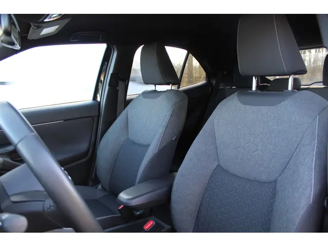 Toyota Yaris Cross 1.5 VVT-I Dynamic 2023 Benzine 19