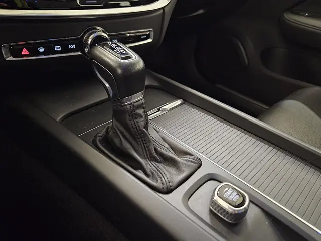 Volvo V60 2.0 T5 Momentum 2019 Benzine 13