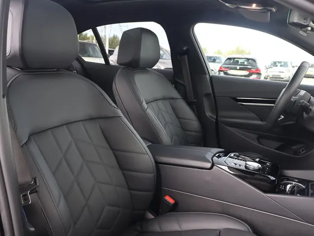 BMW 5 Serie 520i 2024 Benzine 11