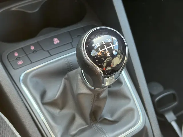 SEAT Ibiza 1.0 EcoTSI Style Connect 2015 Benzine 28