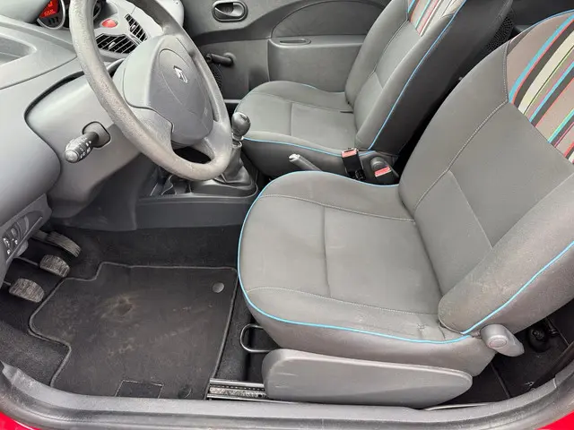 Renault Twingo 1.2 16V *AIRCO*APK NIEUW* 2014 Benzine 6
