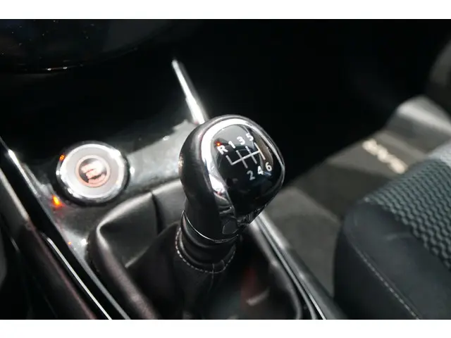 Nissan Pulsar 1.2 DIG-T N-Connecta 2016 Benzine 16