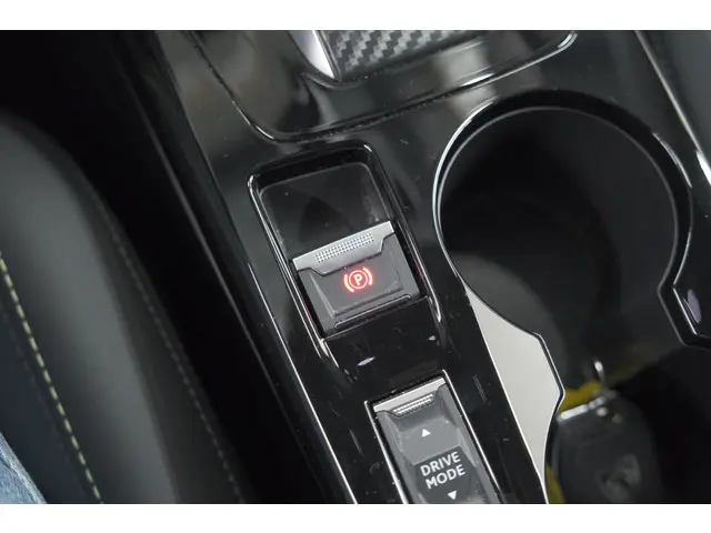 Peugeot 2008 PureTech 130 EAT8 GT 2024 Benzine 50