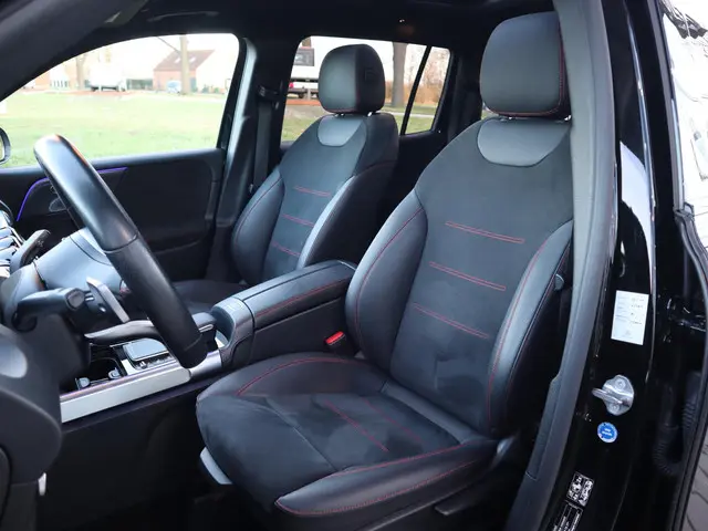 Mercedes-Benz GLB 200 2021 Benzine 15