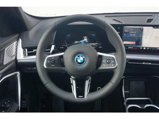 BMW iX1 eDrive20 2024 Elektrisch 10