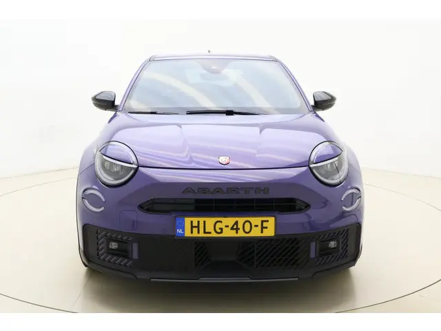 Abarth 600e Abarth Scorpionissima 54 kWh 2025 Elektrisch 6