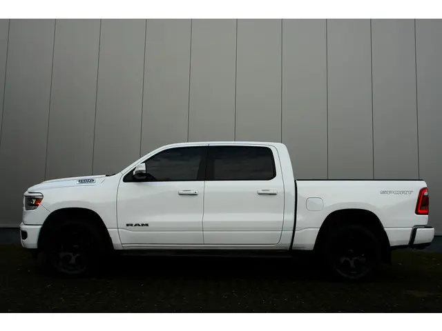Dodge Ram 1500 DODGE 5.7 V8 Bighorn marge 2020 LPG/Gas 2