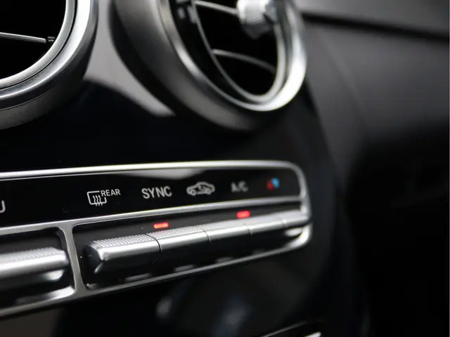 Mercedes-Benz C-Klasse 180 AMG-line 2019 Benzine 60