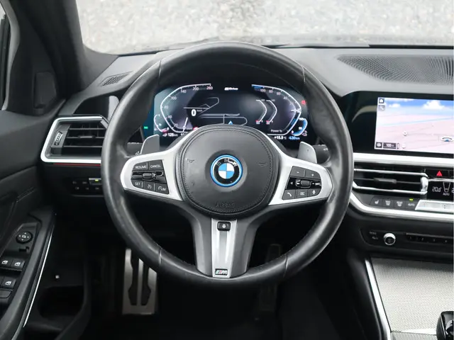 BMW 3 Serie M-Sport 2022 Hybride Benzine 41