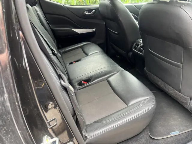 Nissan Navara 23D-N-guard 2021 Diesel 6